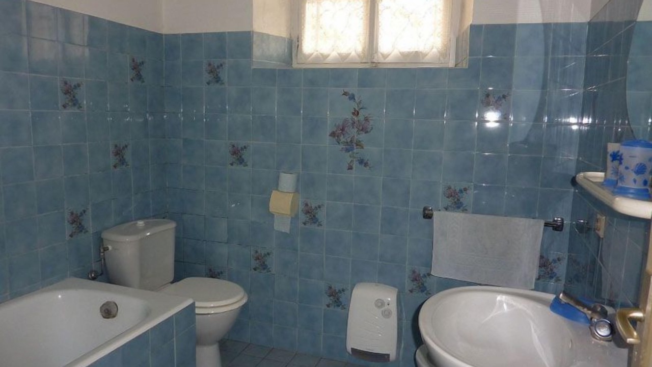 Photo of Bathroom in Biot