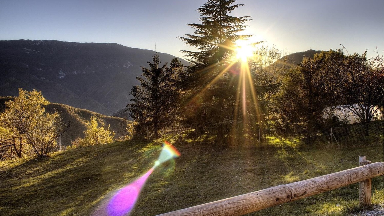 Photo of Others in Auvare