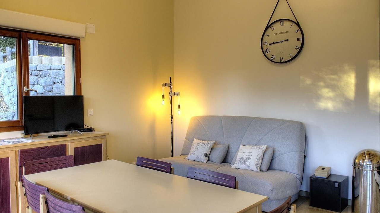 Photo of Others in Auvare