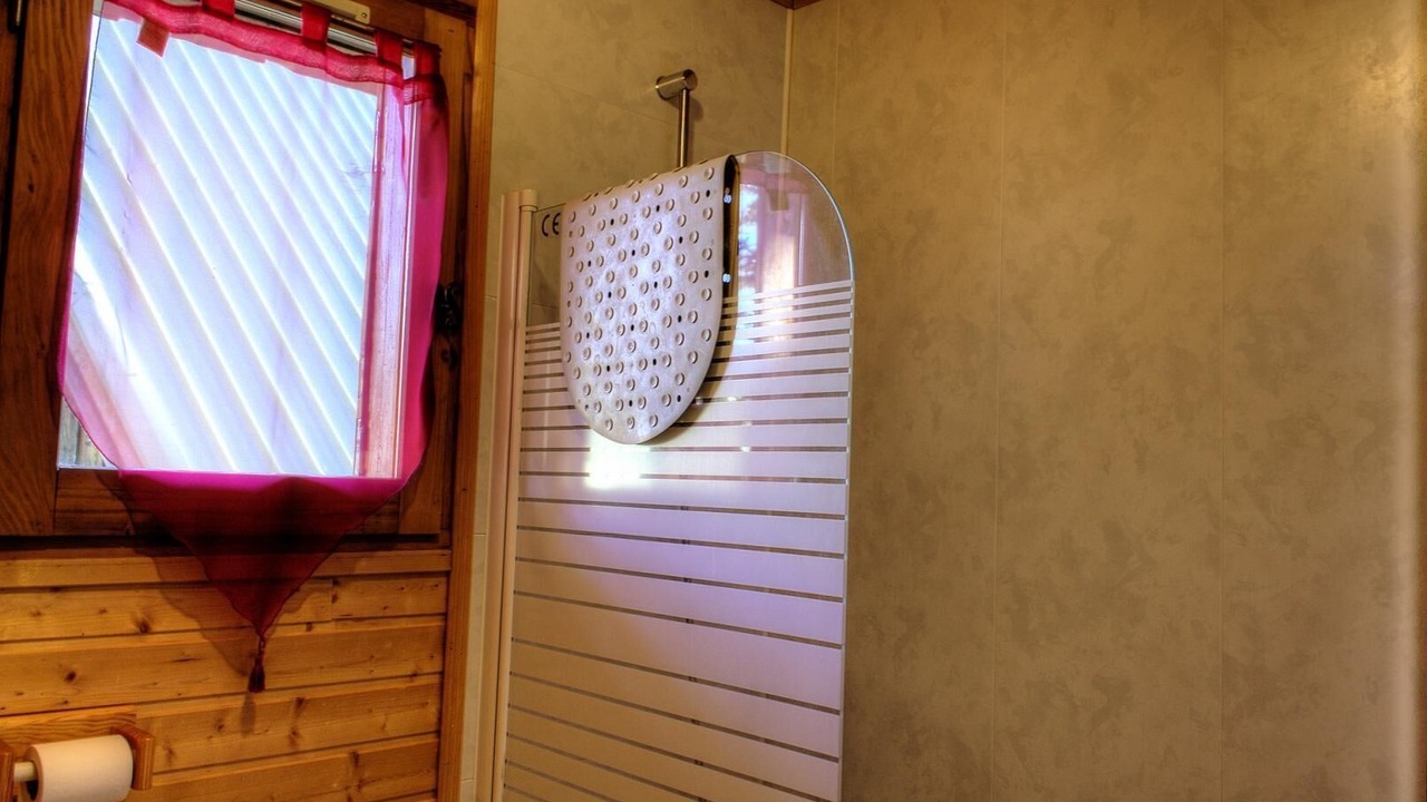 Photo of Bathroom in La Bollene-Vesubie