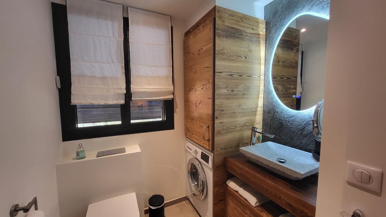 Photo of Bathroom in Saint-Etienne-de-Tinee