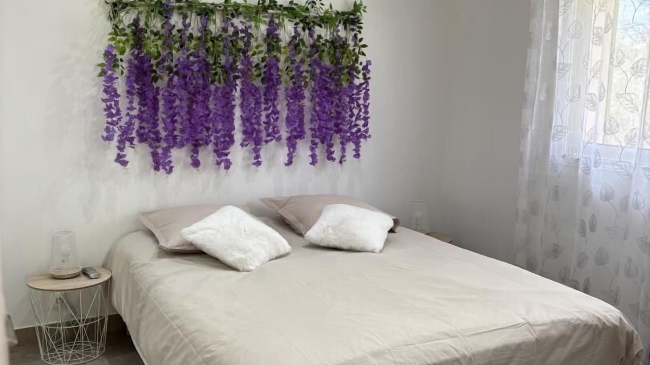 Photo of Bedroom in Biot