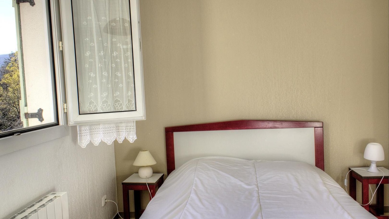 Photo of Bedroom in La Bollene-Vesubie