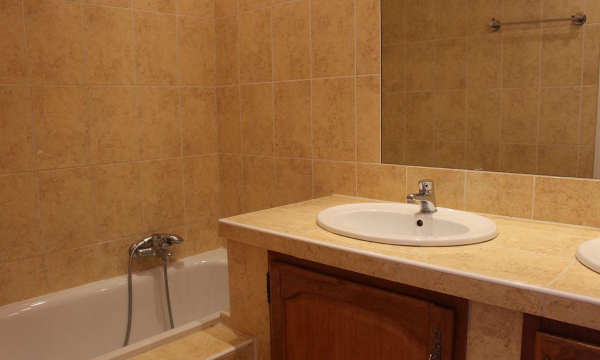 Photo of Bathroom in Utelle