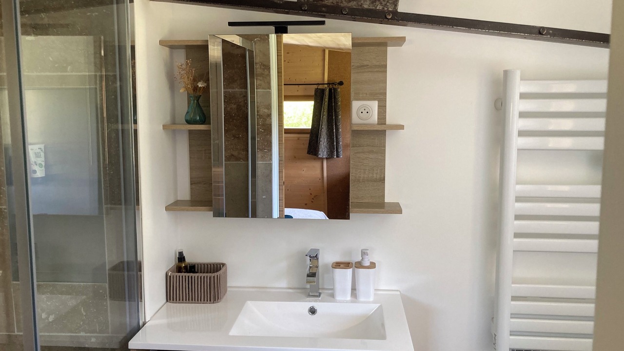 Photo of Bathroom in Saint-Jean-de-Cole