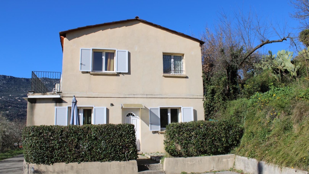 Photo of Outdoor in Contes