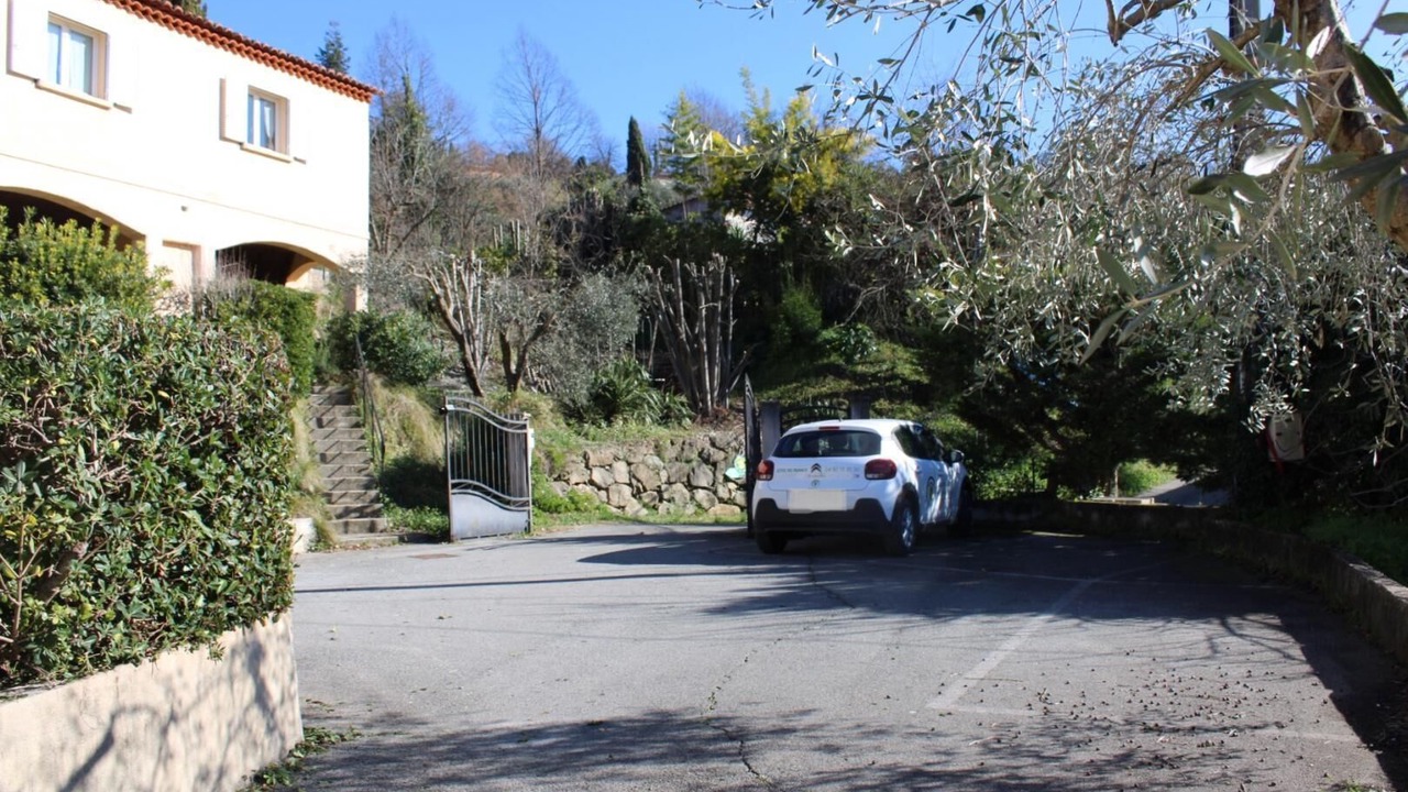 Photo of Outdoor in Contes