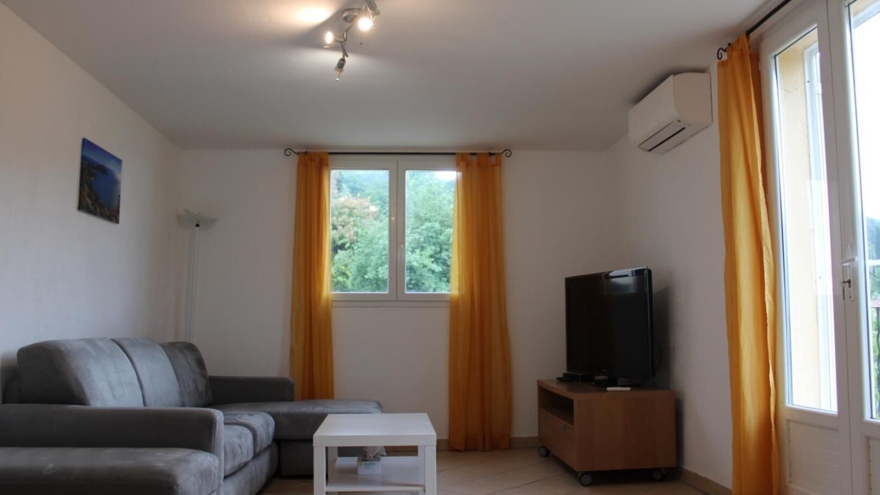 Photo of Livingroom in Contes