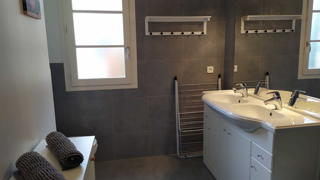 Photo of Bathroom in Coursegoules