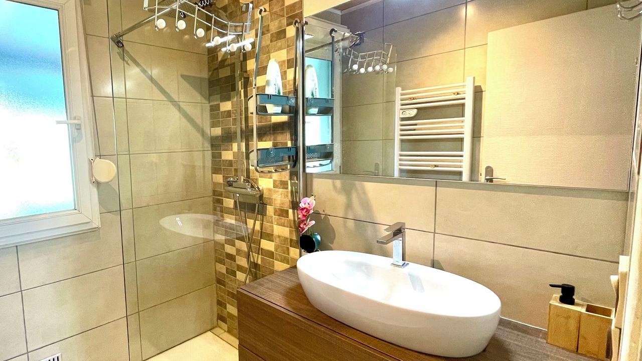 Photo of Bathroom in Chaumont