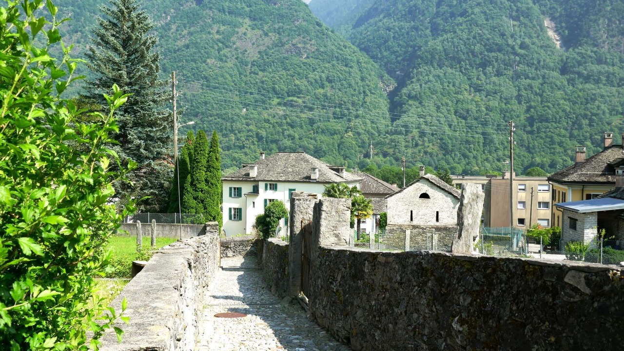 Photo of Others in Grono