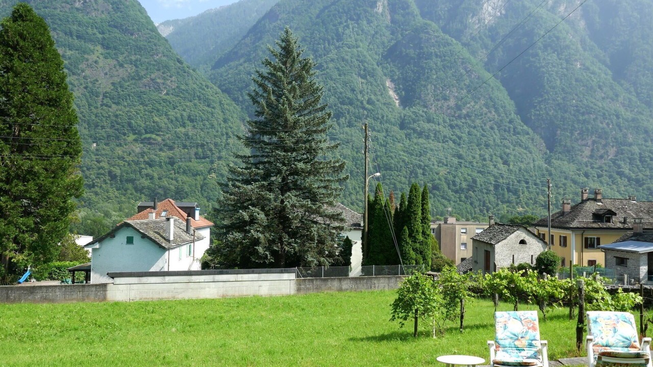 Photo of Others in Grono