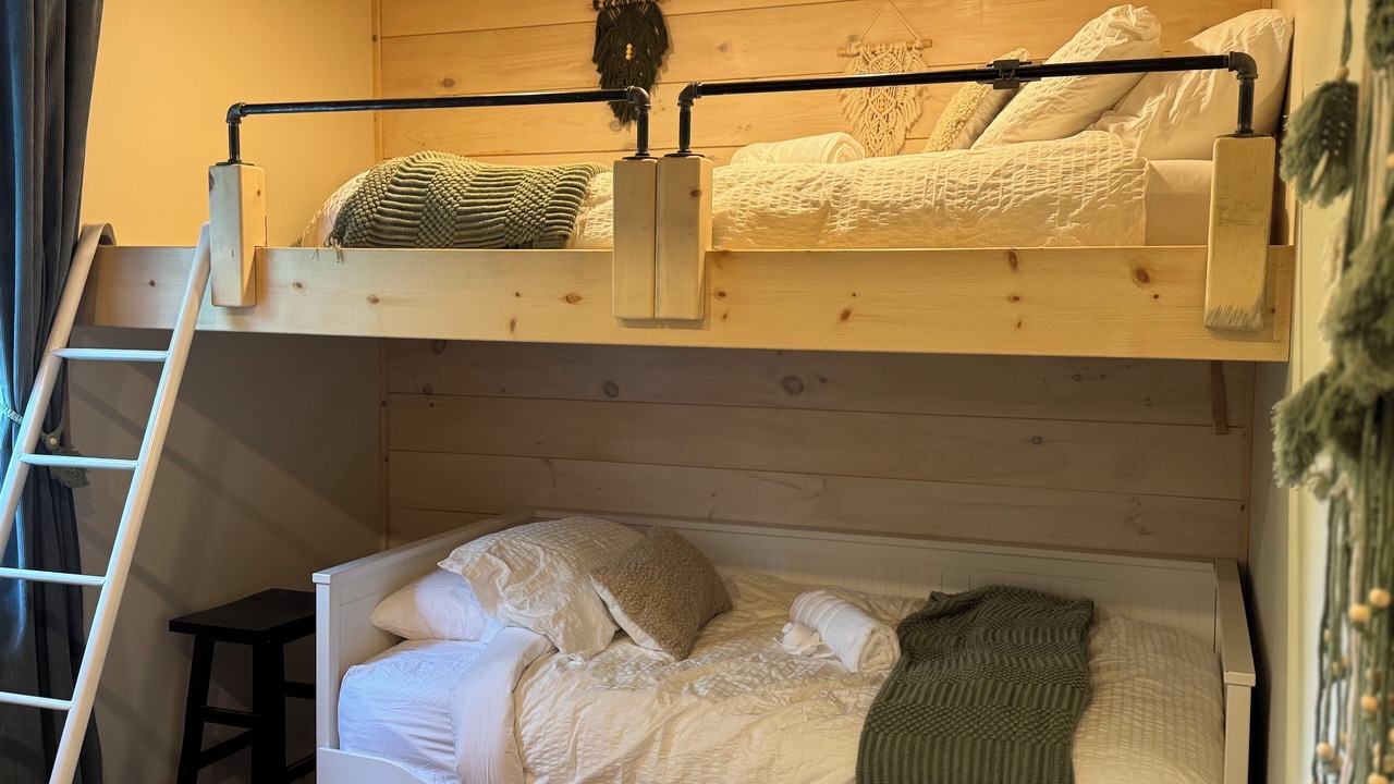 Photo of Bedroom in Morin Heights