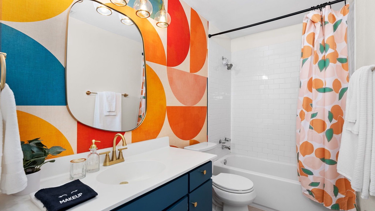 Photo of Bathroom in Greater South River City