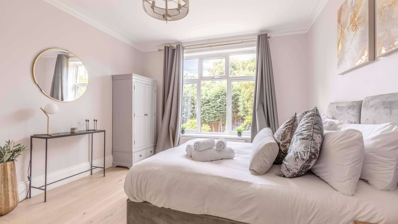 Photo of Bedroom in Ascot