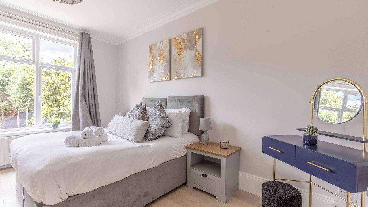 Photo of Bedroom in Ascot