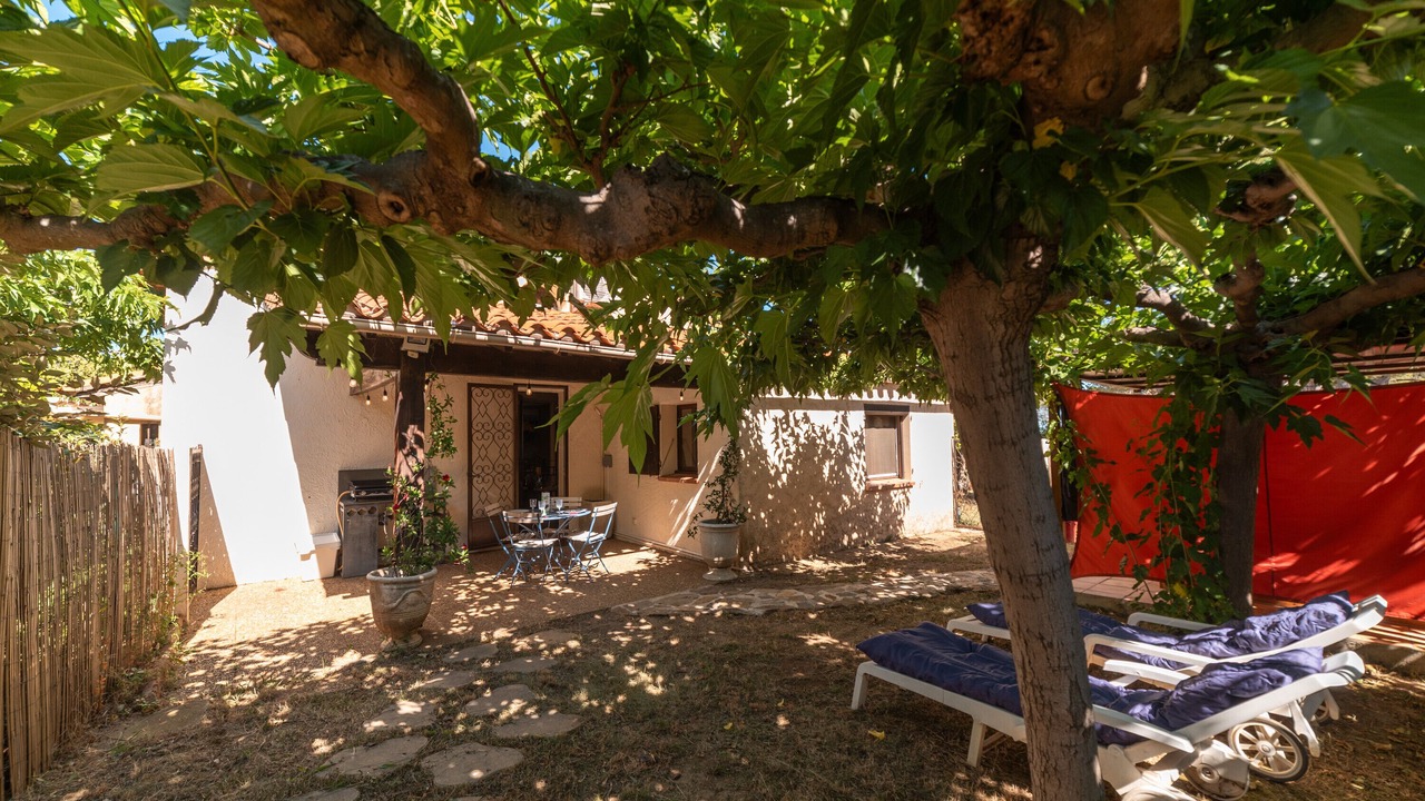 Photo of Patio Balcony in Montesquieu-des-Alberes