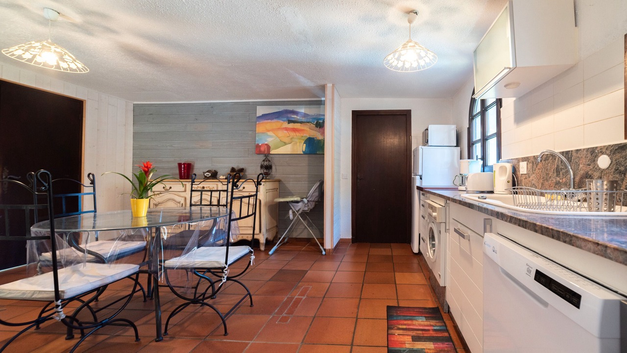 Photo of Kitchen in Montesquieu-des-Alberes