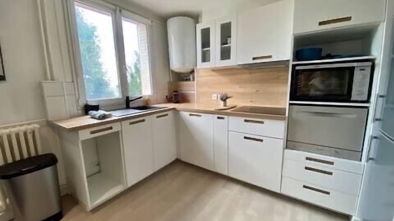 Photo of Kitchen in Montjuzet