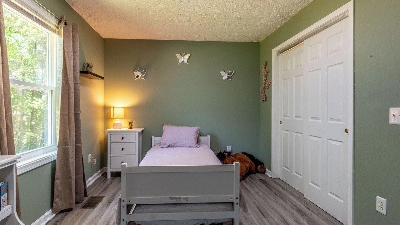Photo of Bedroom in Cherokee