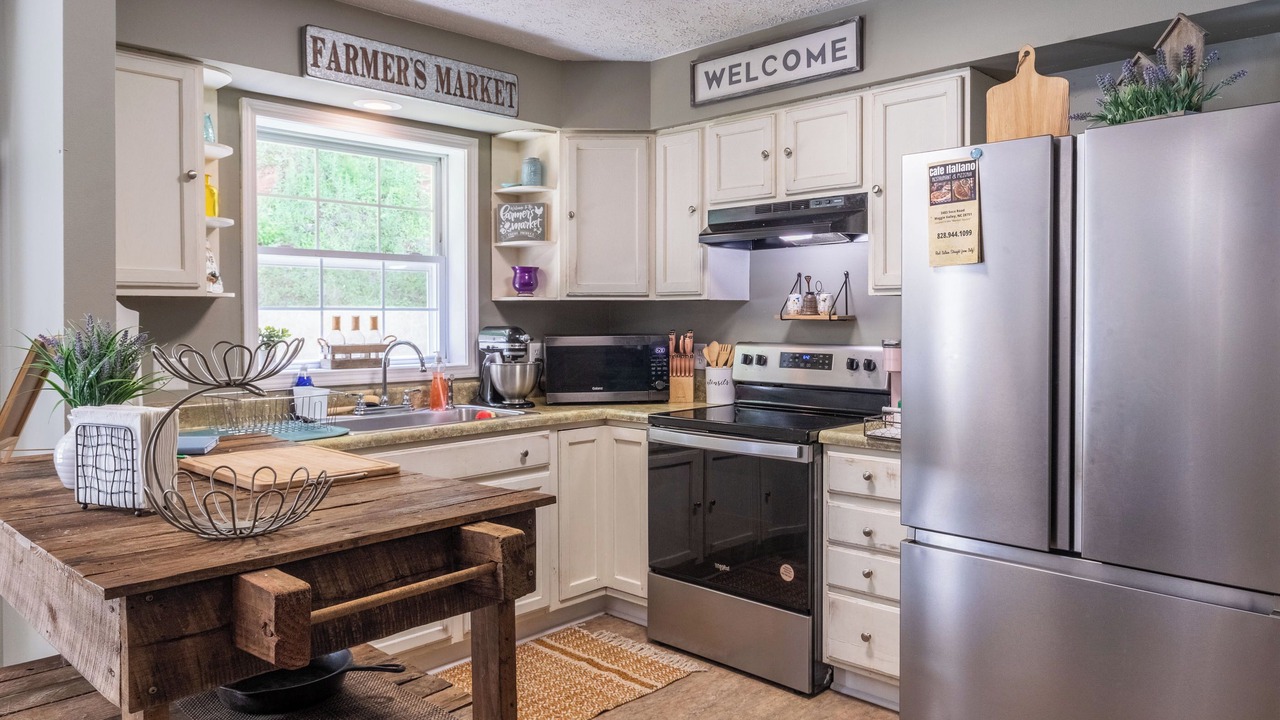 Photo of Kitchen in Cherokee