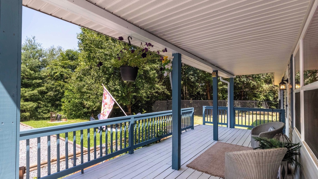Photo of Patio Balcony in Cherokee