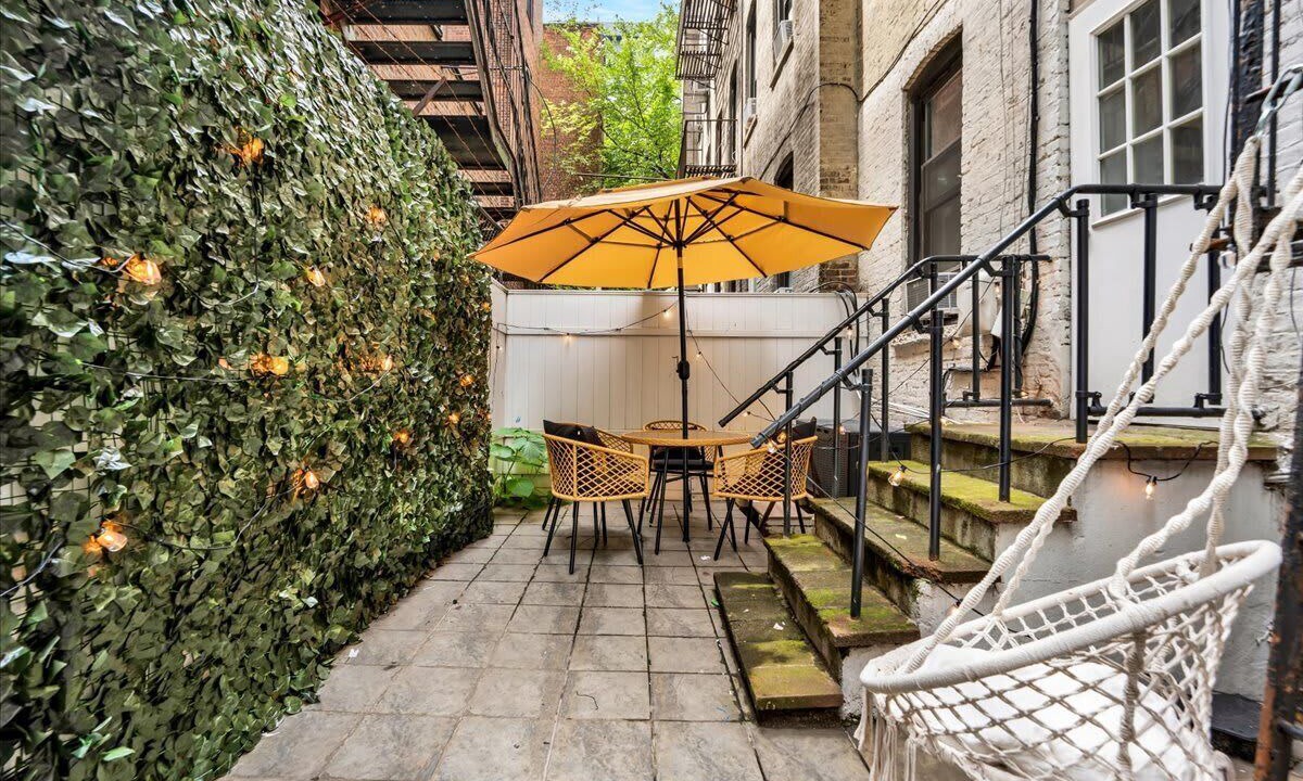 Photo of Outdoor in Gramercy
