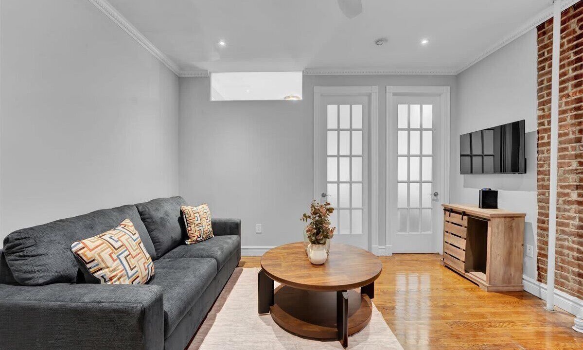 Photo of Livingroom in Gramercy