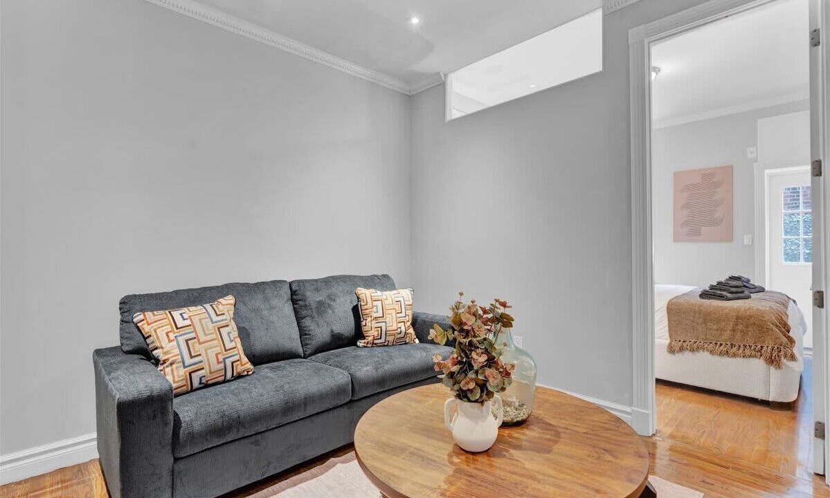 Photo of Livingroom in Gramercy
