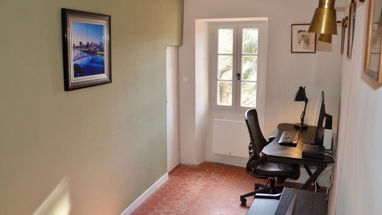 Photo of Others in Viens