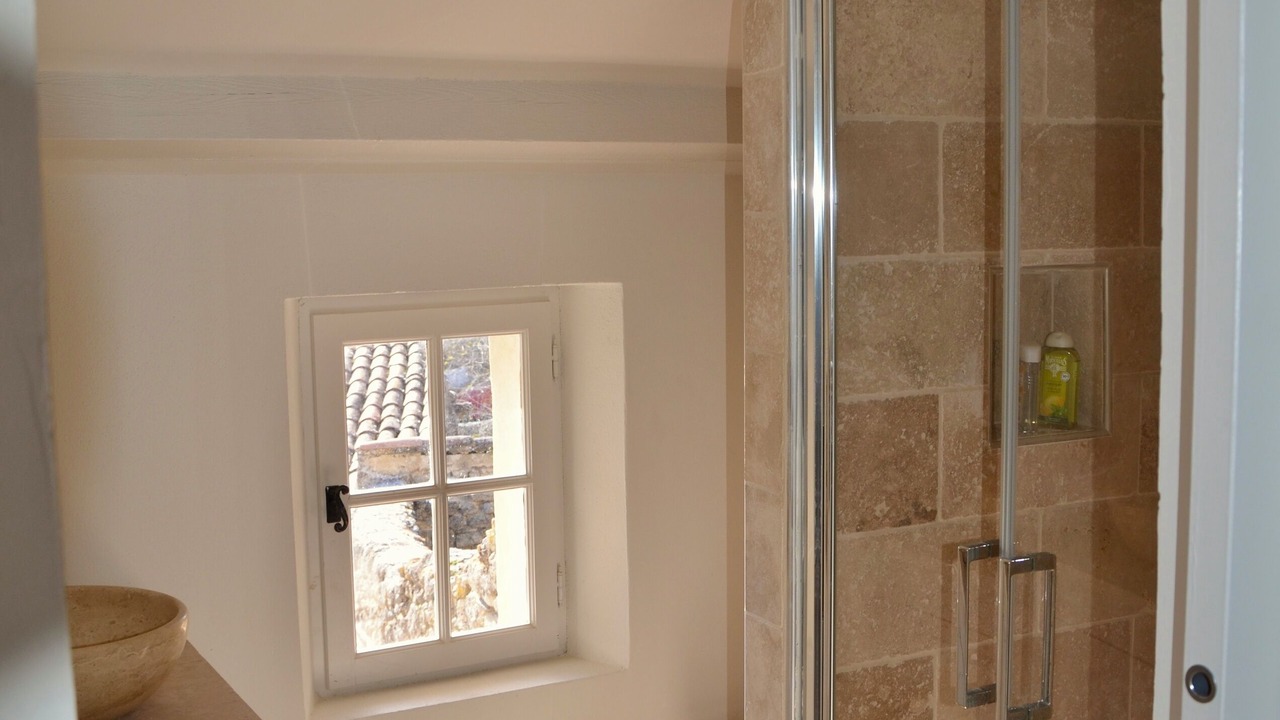 Photo of Bathroom in Viens