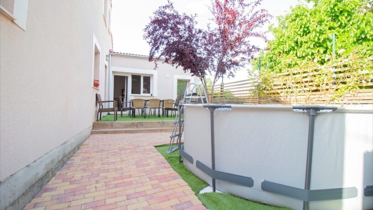Photo of Patio Balcony in Cerezo de Abajo