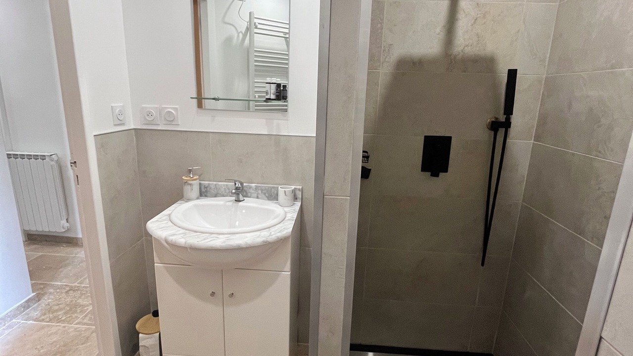 Photo of Bathroom in Chorges