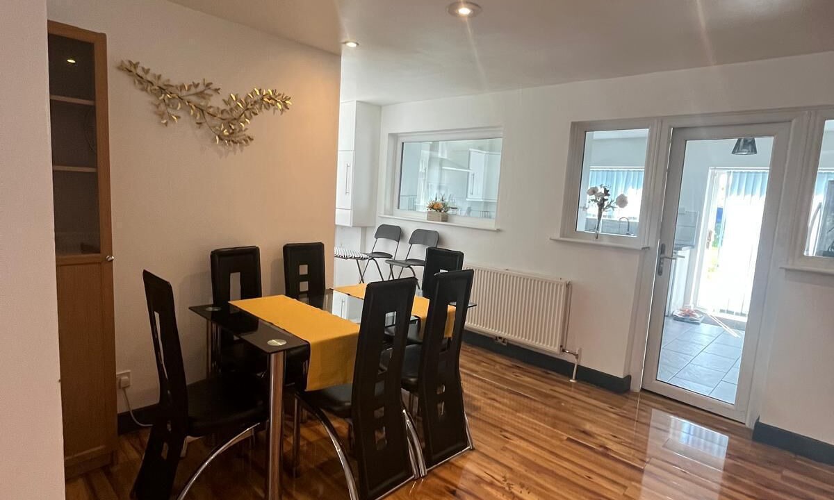 Photo of Livingroom in South Hornchurch