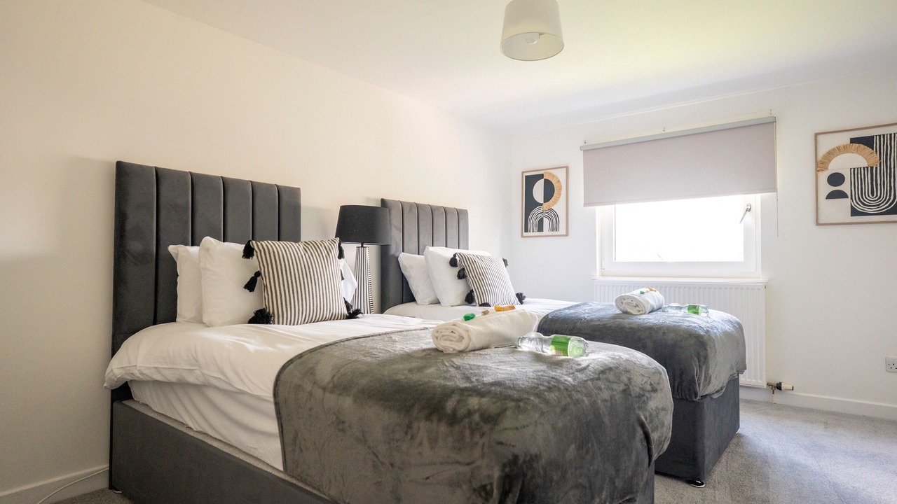 Photo of Others in Larkhall