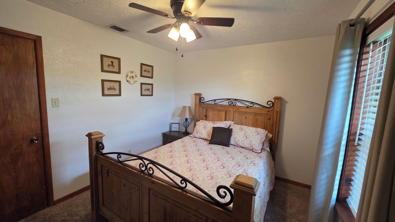 Photo of Bedroom in Elmo