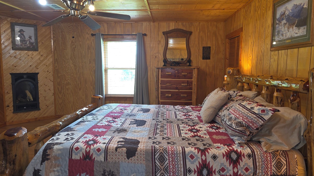 Photo of Bedroom in Elmo
