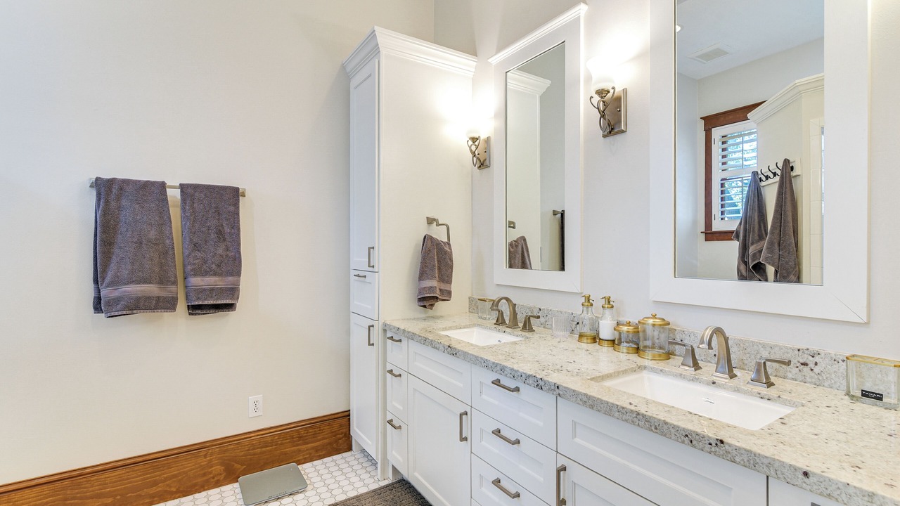 Photo of Bathroom in Greater Heights