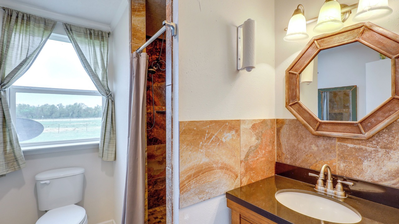 Photo of Bathroom in Comanche County