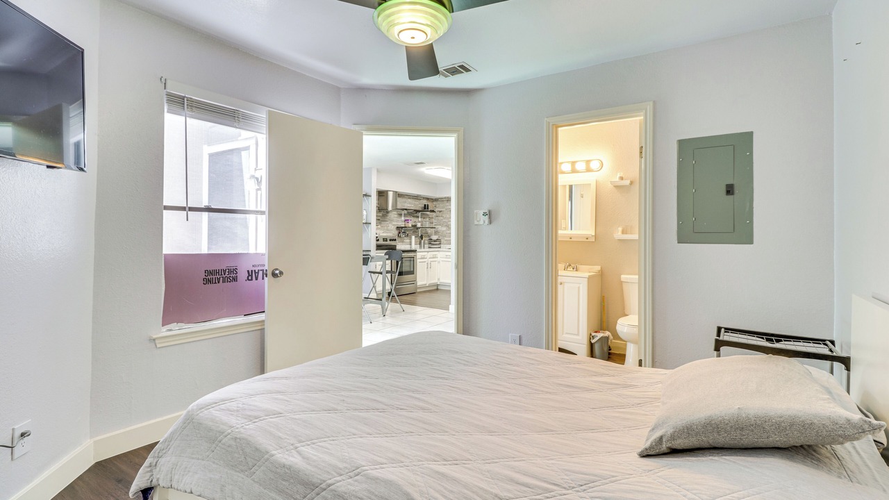 Photo of Bedroom in Parker Lane