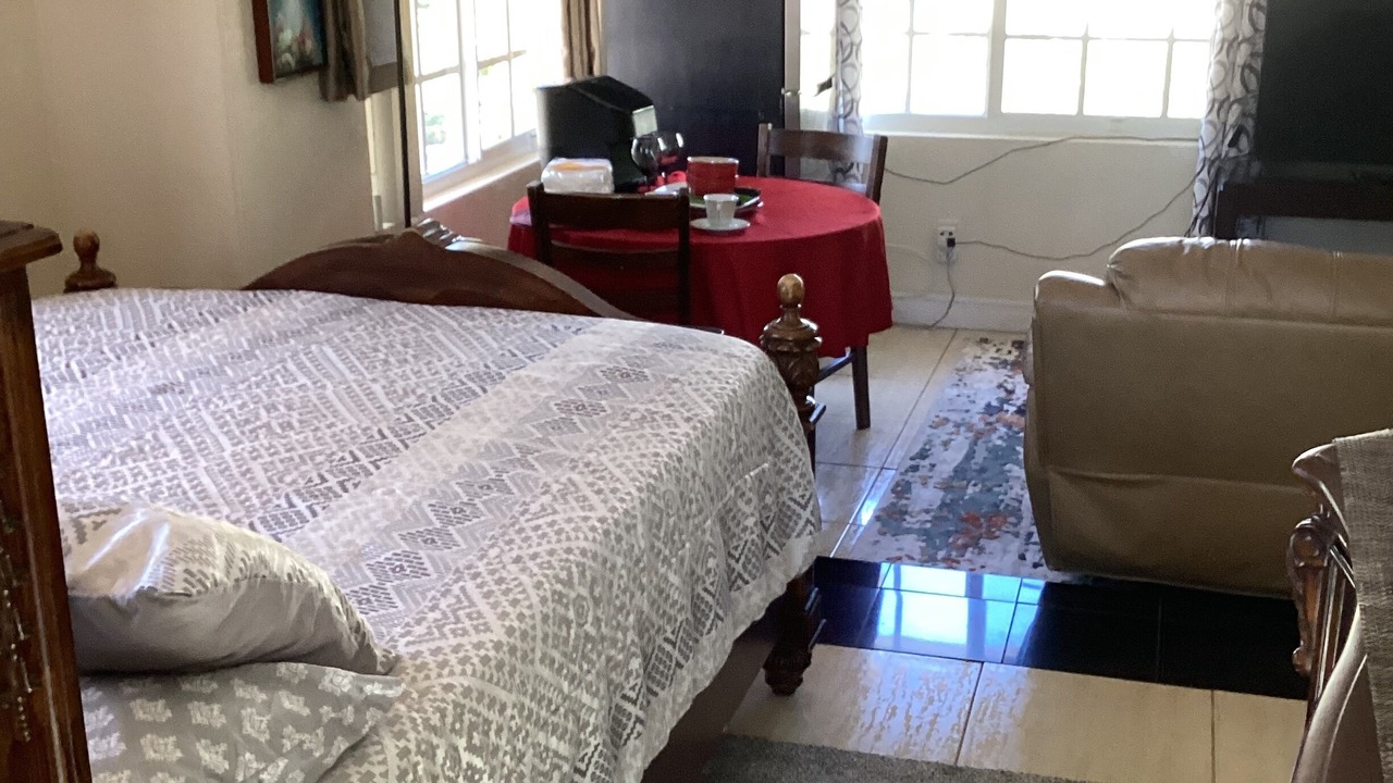 Photo of Bedroom in Miramar