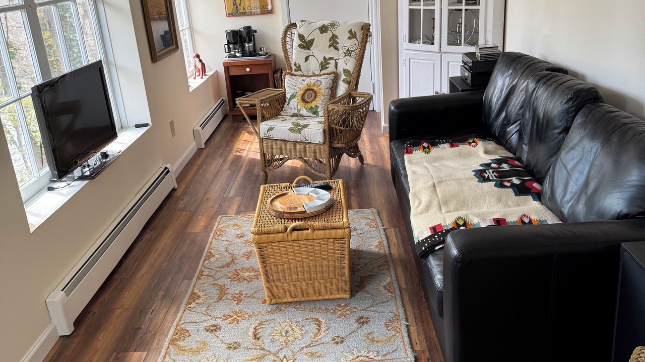 Photo of Livingroom in Croton-on-Hudson