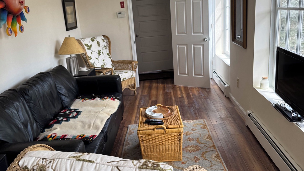Photo of Livingroom in Croton-on-Hudson