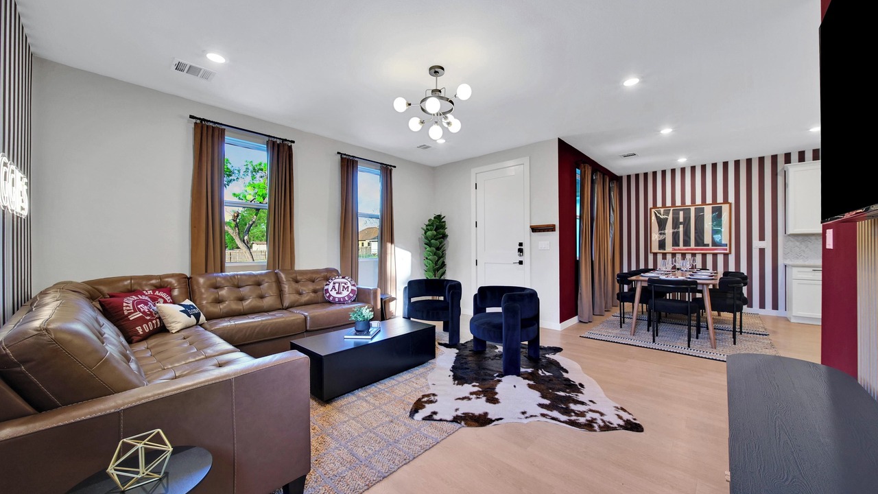 Photo of Livingroom in Bryan