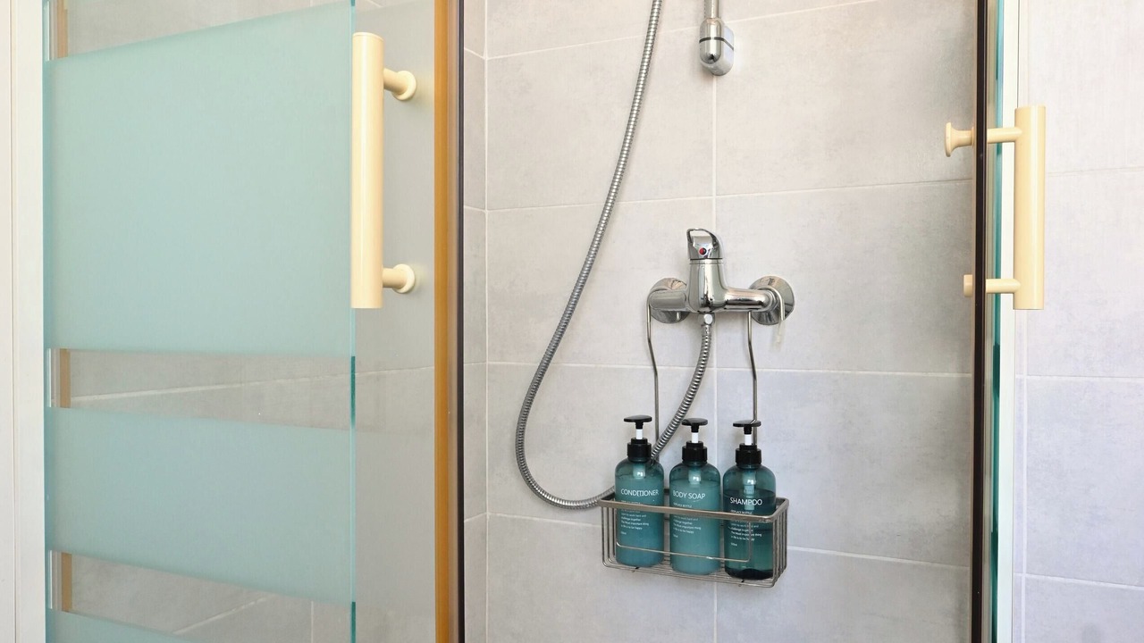 Photo of Bathroom in Beziers City Centre