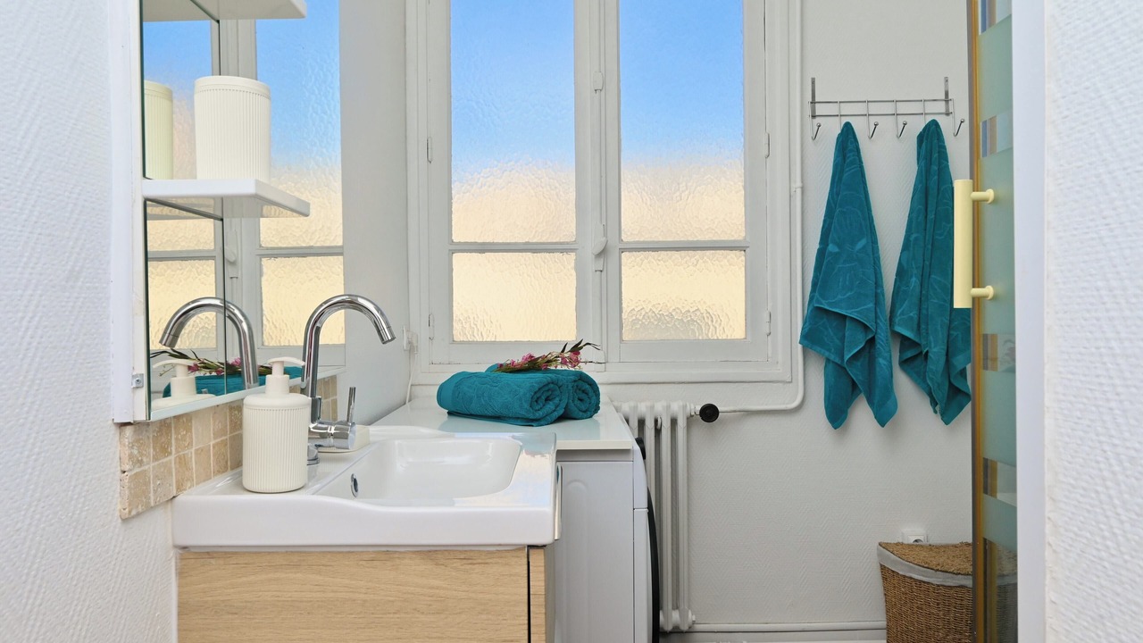 Photo of Bathroom in Beziers City Centre