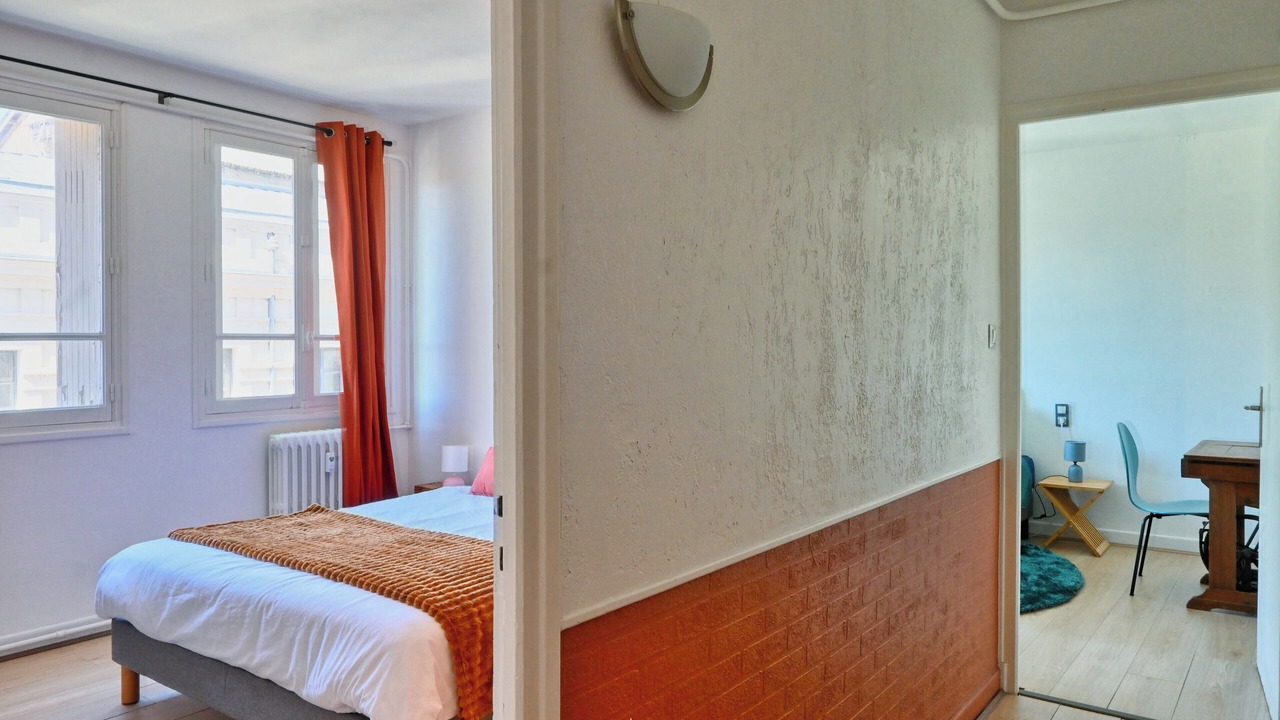 Photo of Bedroom in Beziers City Centre