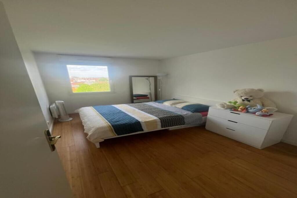 Photo of Bedroom in Bobigny