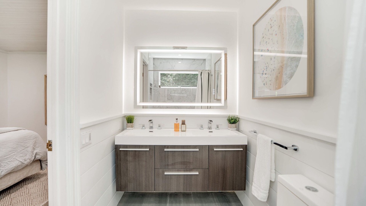 Photo of Bathroom in Northwest Harbor