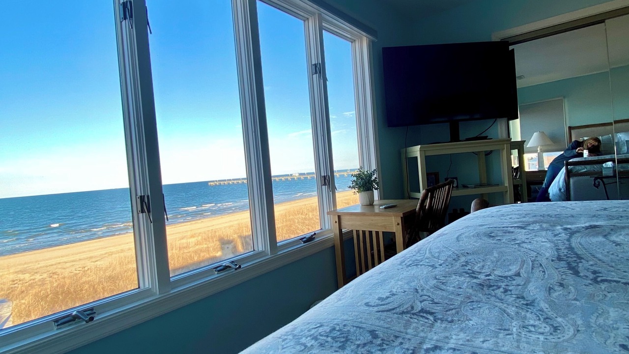 Photo of Bedroom in Willoughby Spit